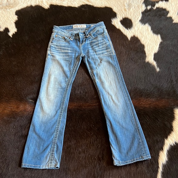 BKE Culture Capri - Picture 1 of 3